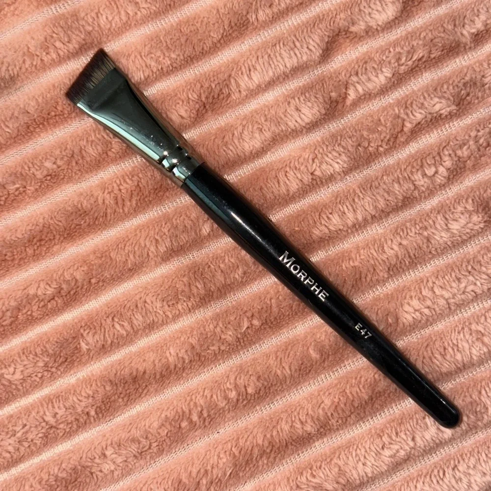 Morphe E47 Small Angled Contour Brush